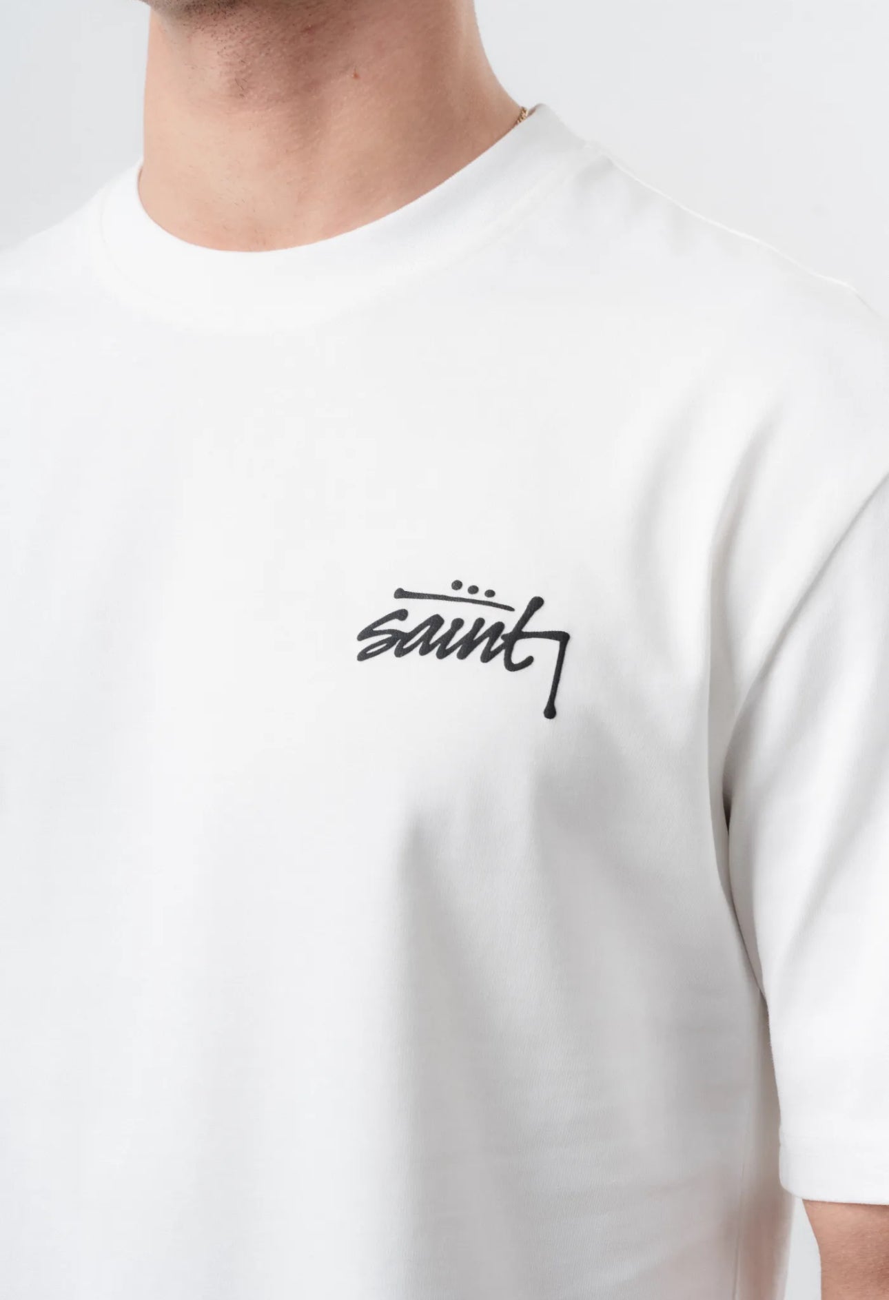 T-shirt saint